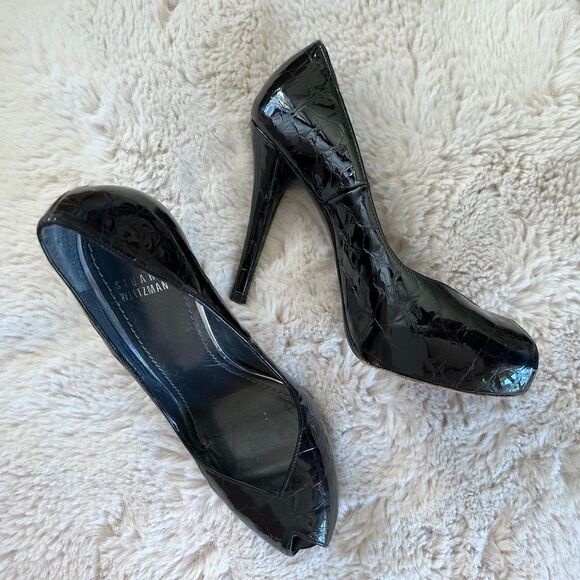 Stuart Weitzman Crocodile Embossed Black Patent Leather Peep Toe Pump Size 7 - Picture 11 of 16